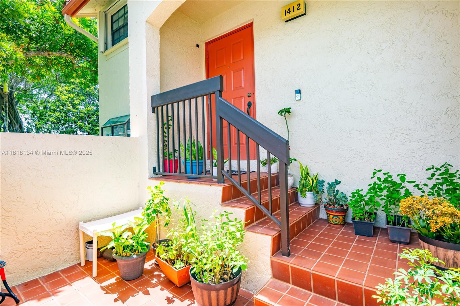 DIPLOMAT SQUARE CONDO - Residential