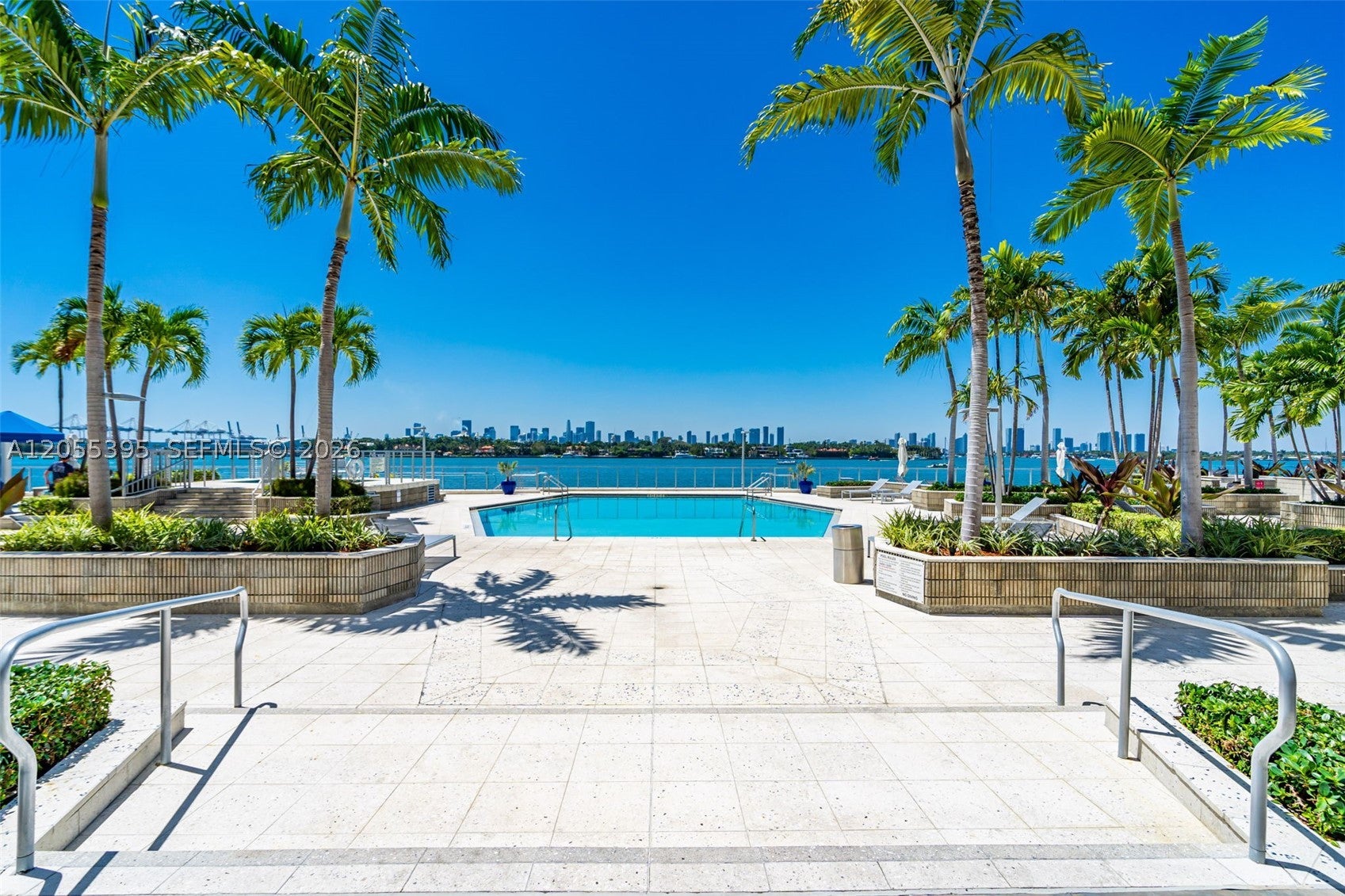 800 West Ave 523