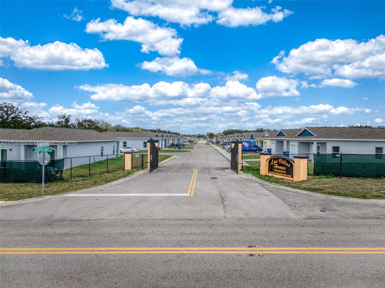 Las Villas at Kenilworth - Residential Lease