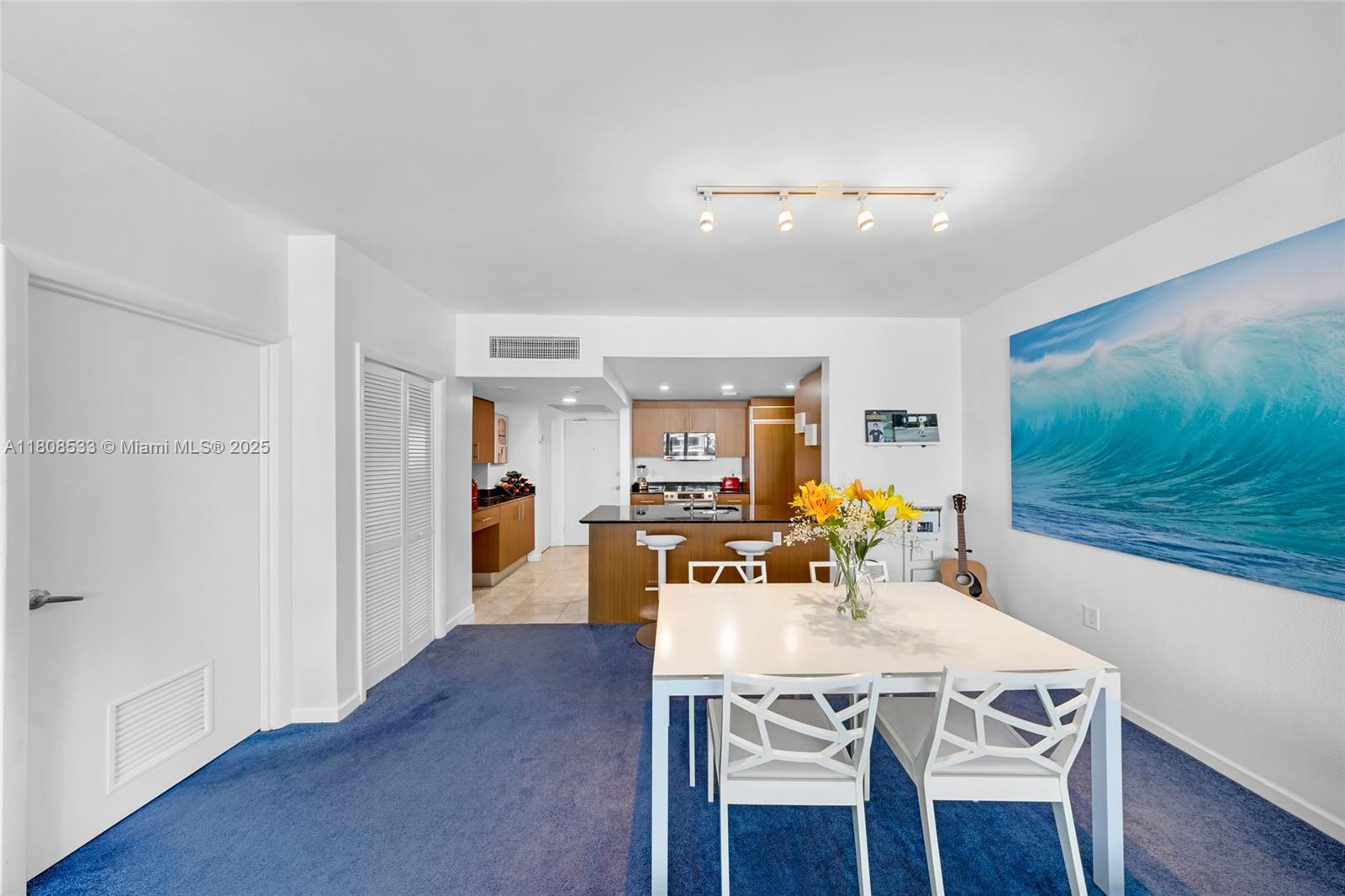 10275 Collins Ave 1507