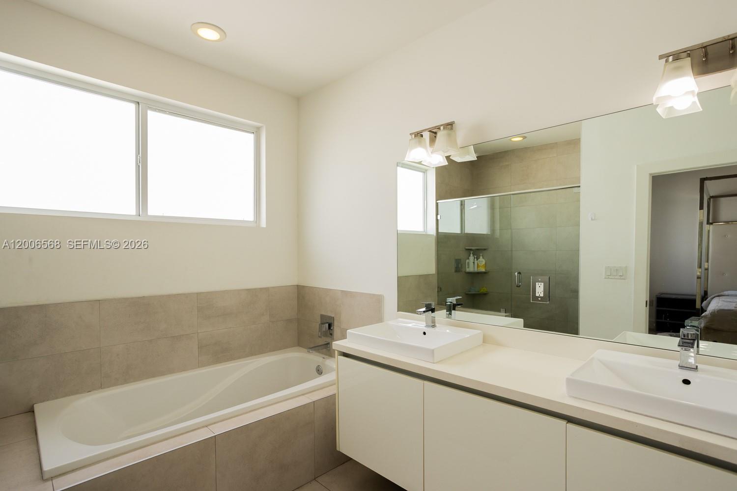 DORAL PALMS NORTH - Residential