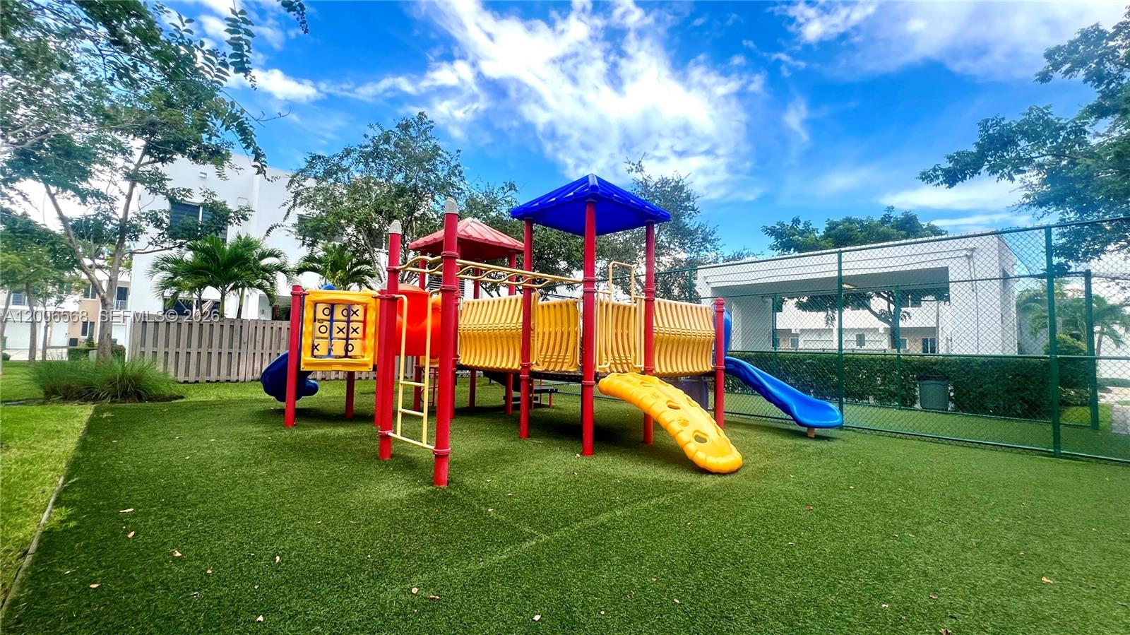 DORAL PALMS NORTH - Residential