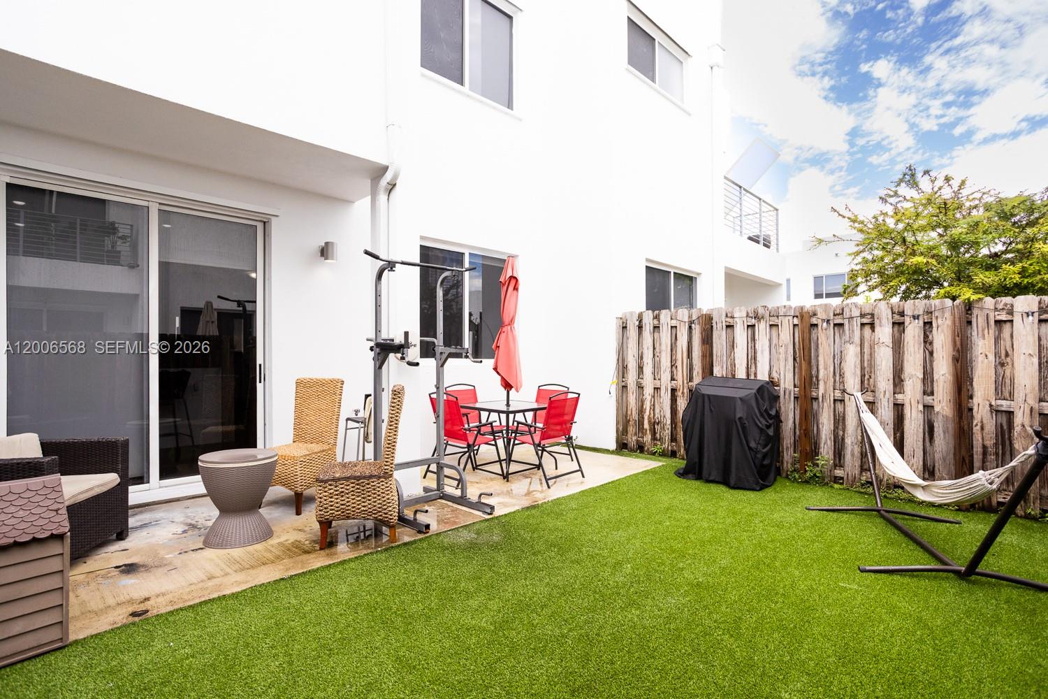 DORAL PALMS NORTH - Residential