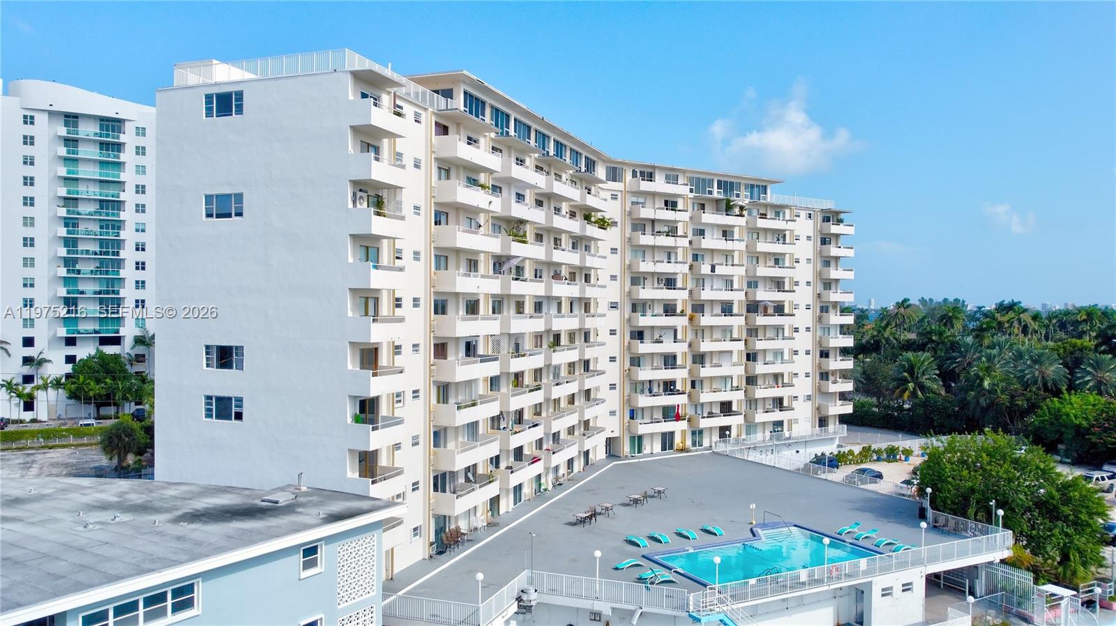 BAYSHORE YACHT & TENNIS - Residential