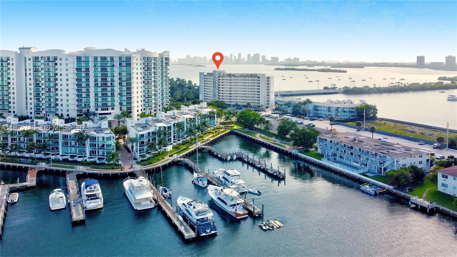BAYSHORE YACHT & TENNIS - Residential