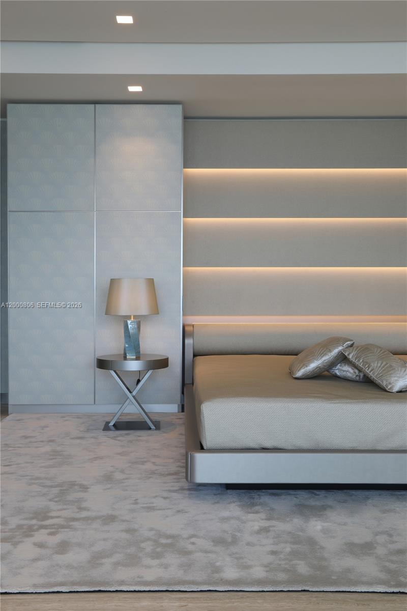 18975 COLLINS CONDO - Residential