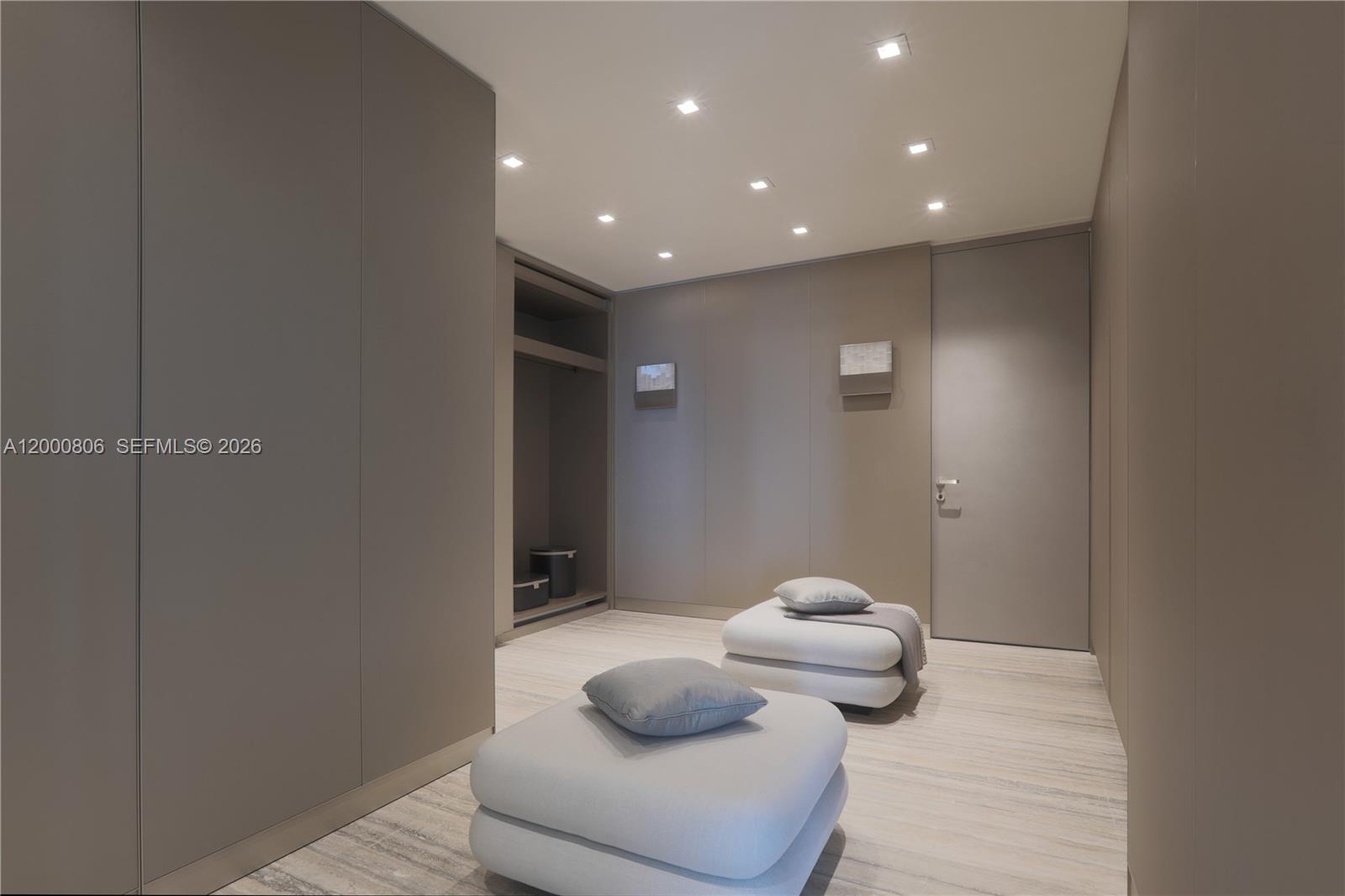 18975 COLLINS CONDO - Residential