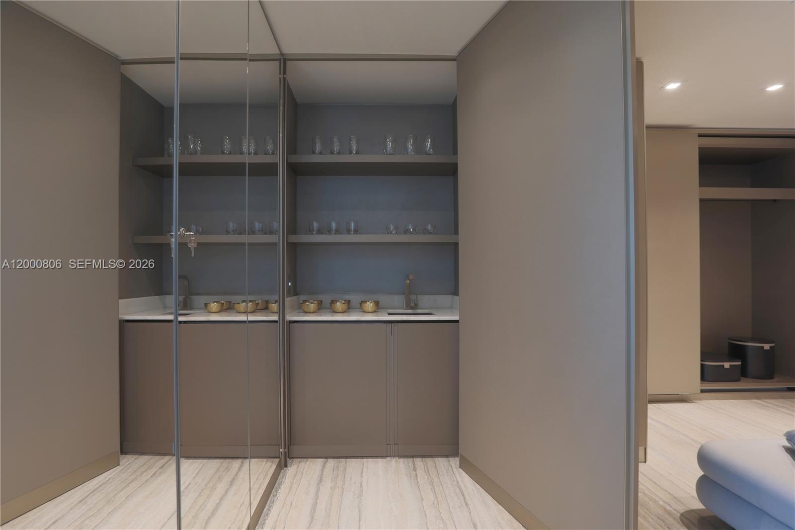 18975 COLLINS CONDO - Residential