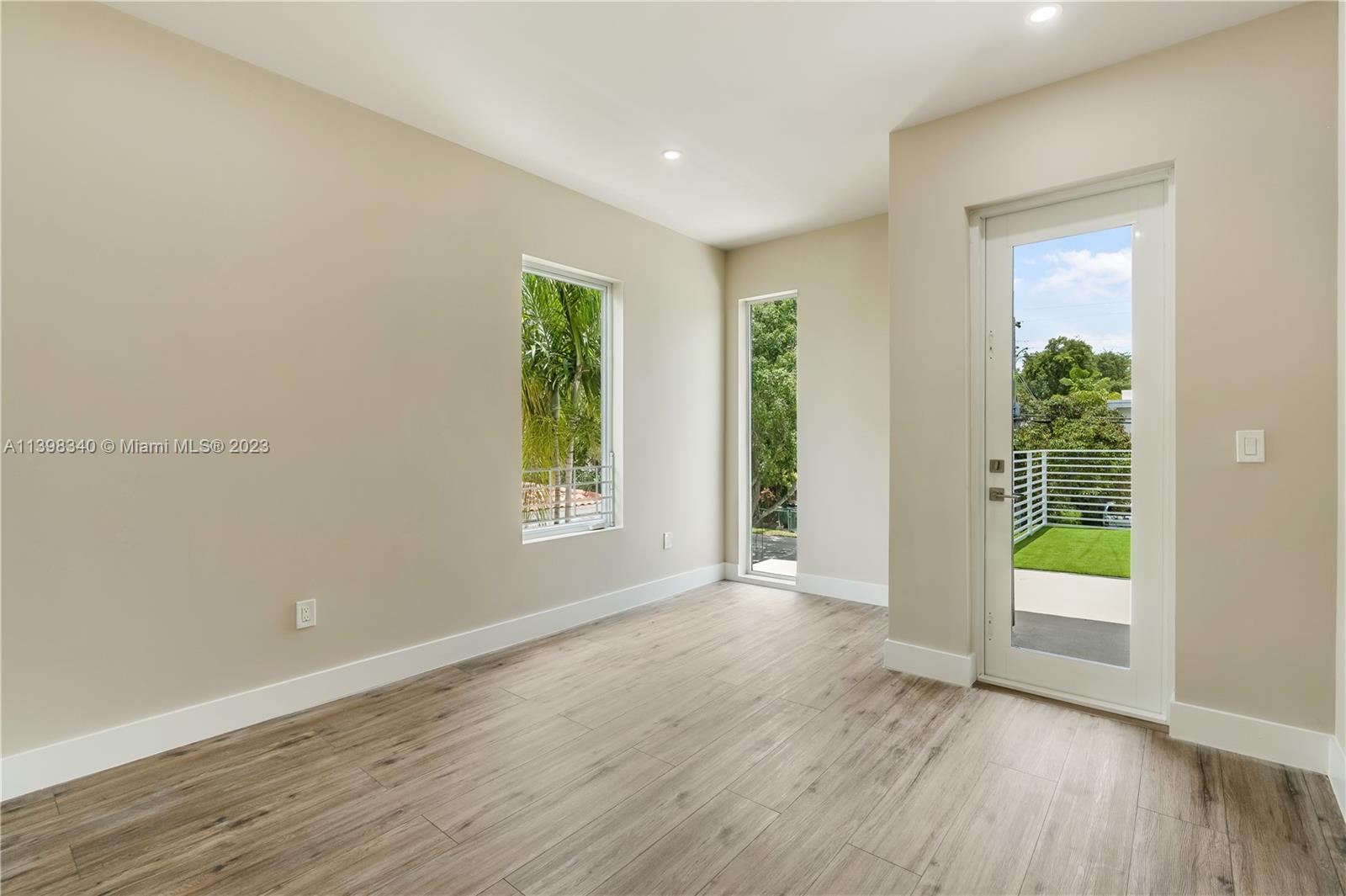 REALTY SECURITIES CORPPB - Residential