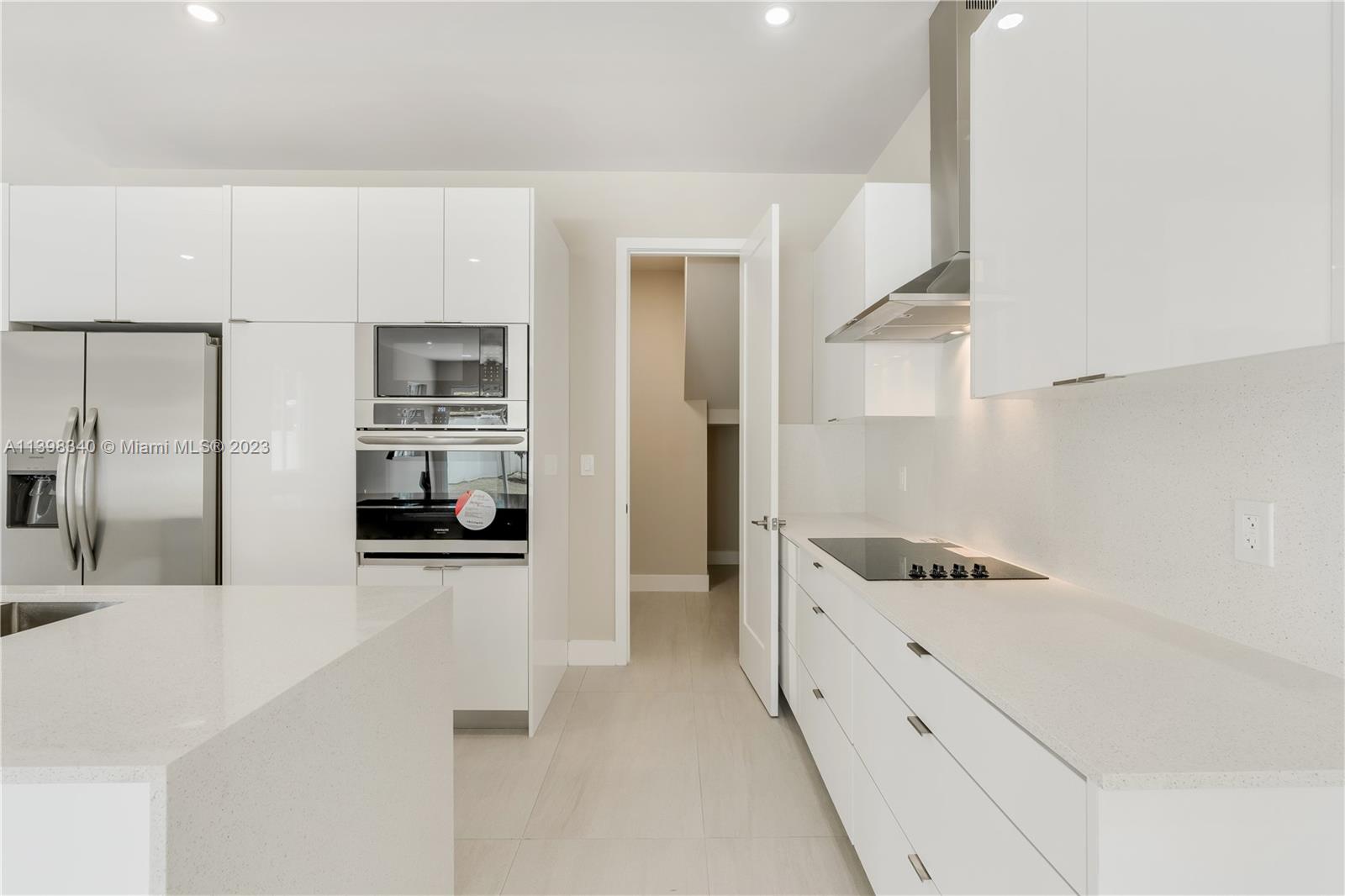 REALTY SECURITIES CORPPB - Residential