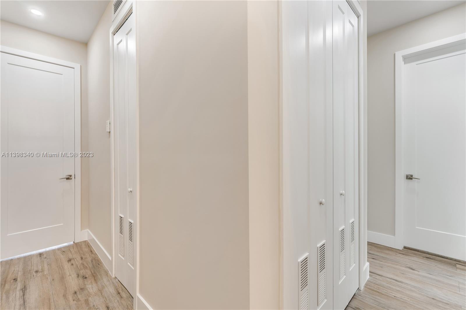 REALTY SECURITIES CORPPB - Residential
