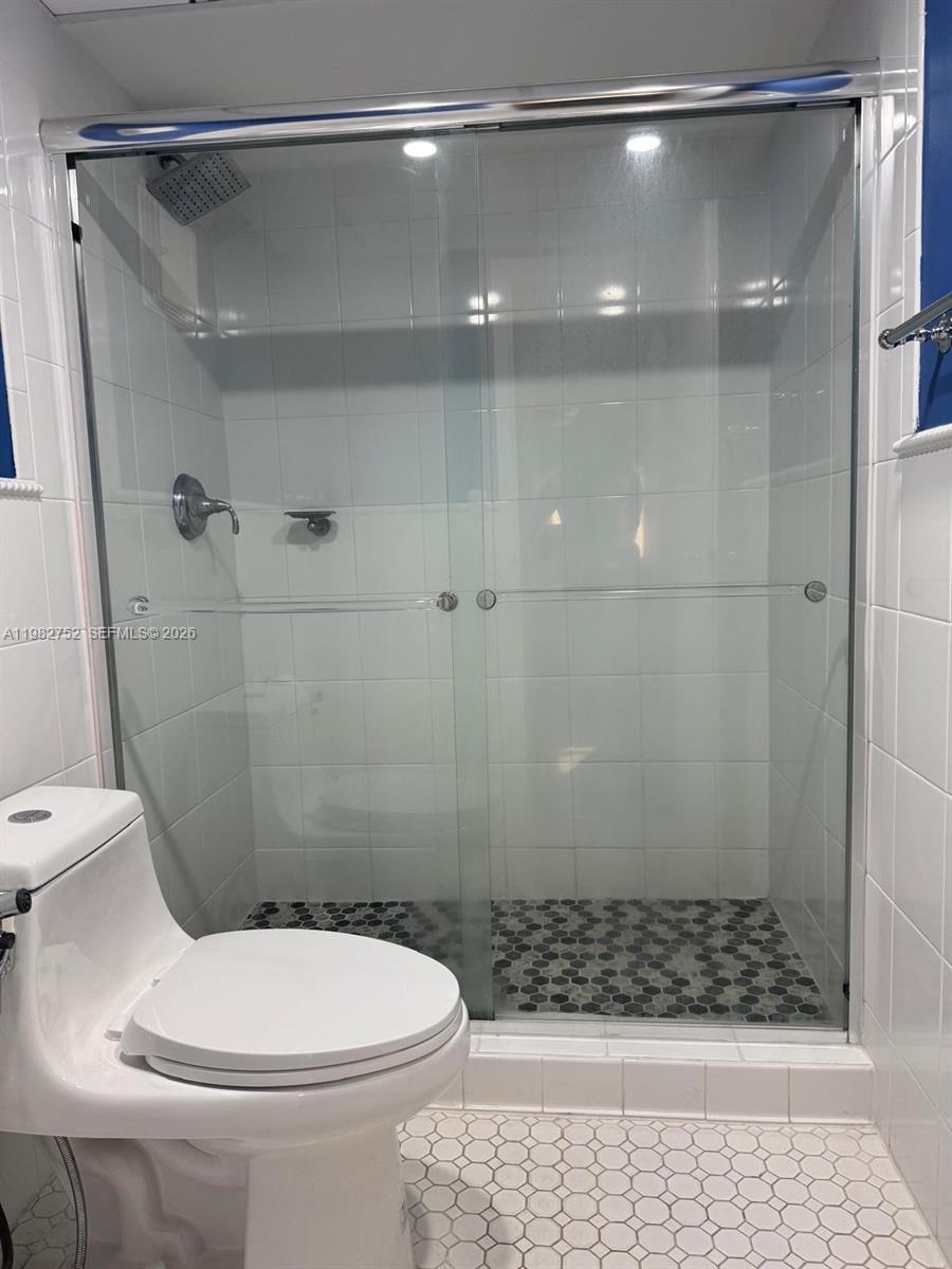 BRICKELL BAY CLUB CONDO - Residential