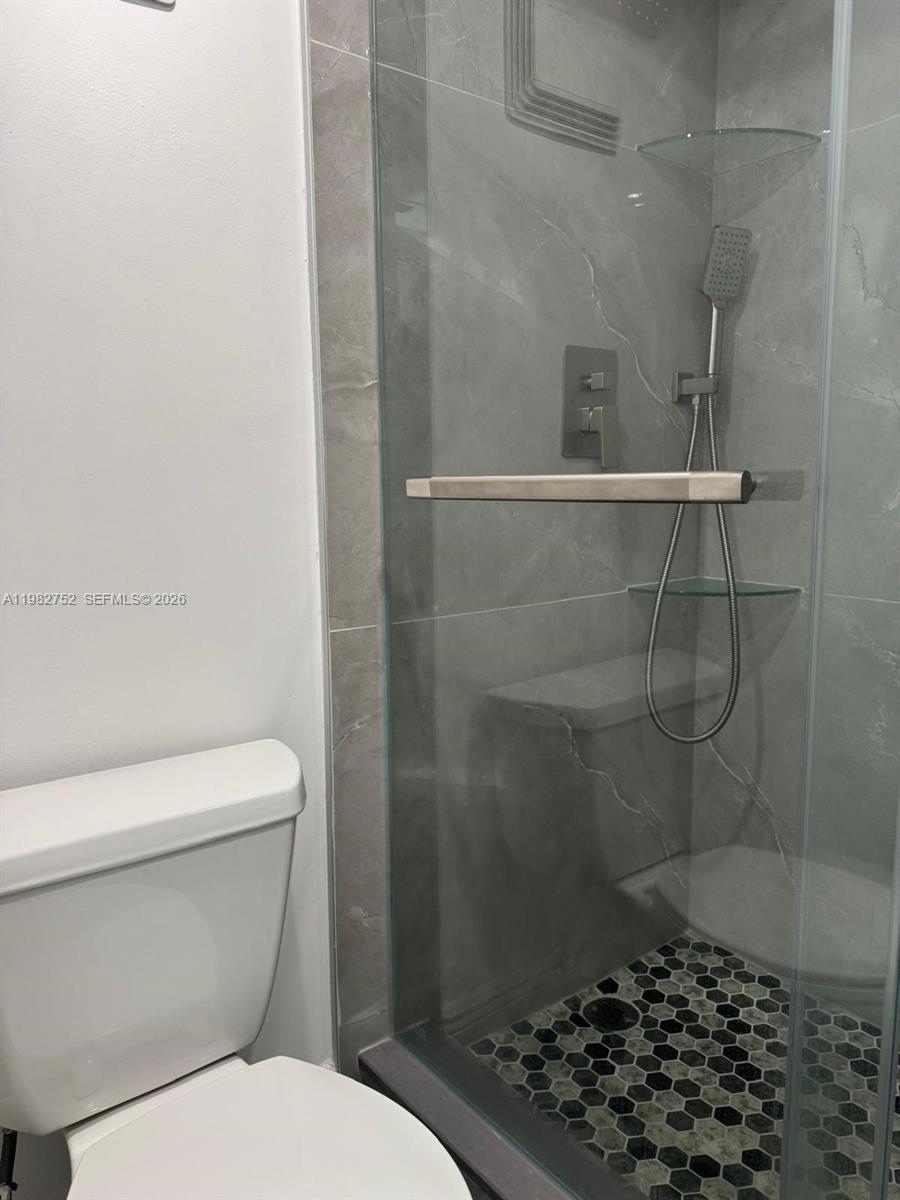 BRICKELL BAY CLUB CONDO - Residential