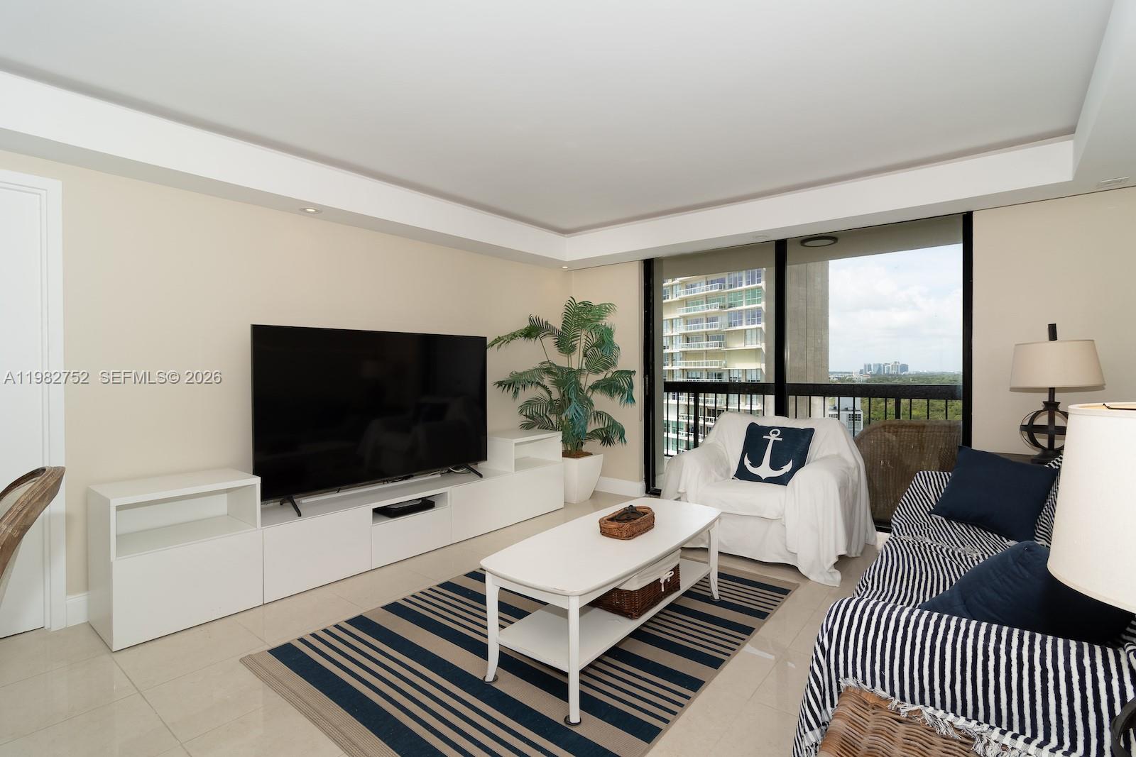 BRICKELL BAY CLUB CONDO - Residential