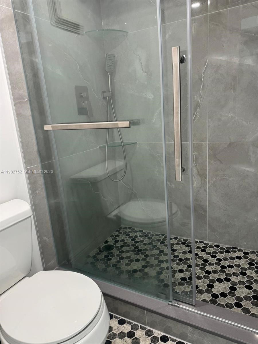 BRICKELL BAY CLUB CONDO - Residential