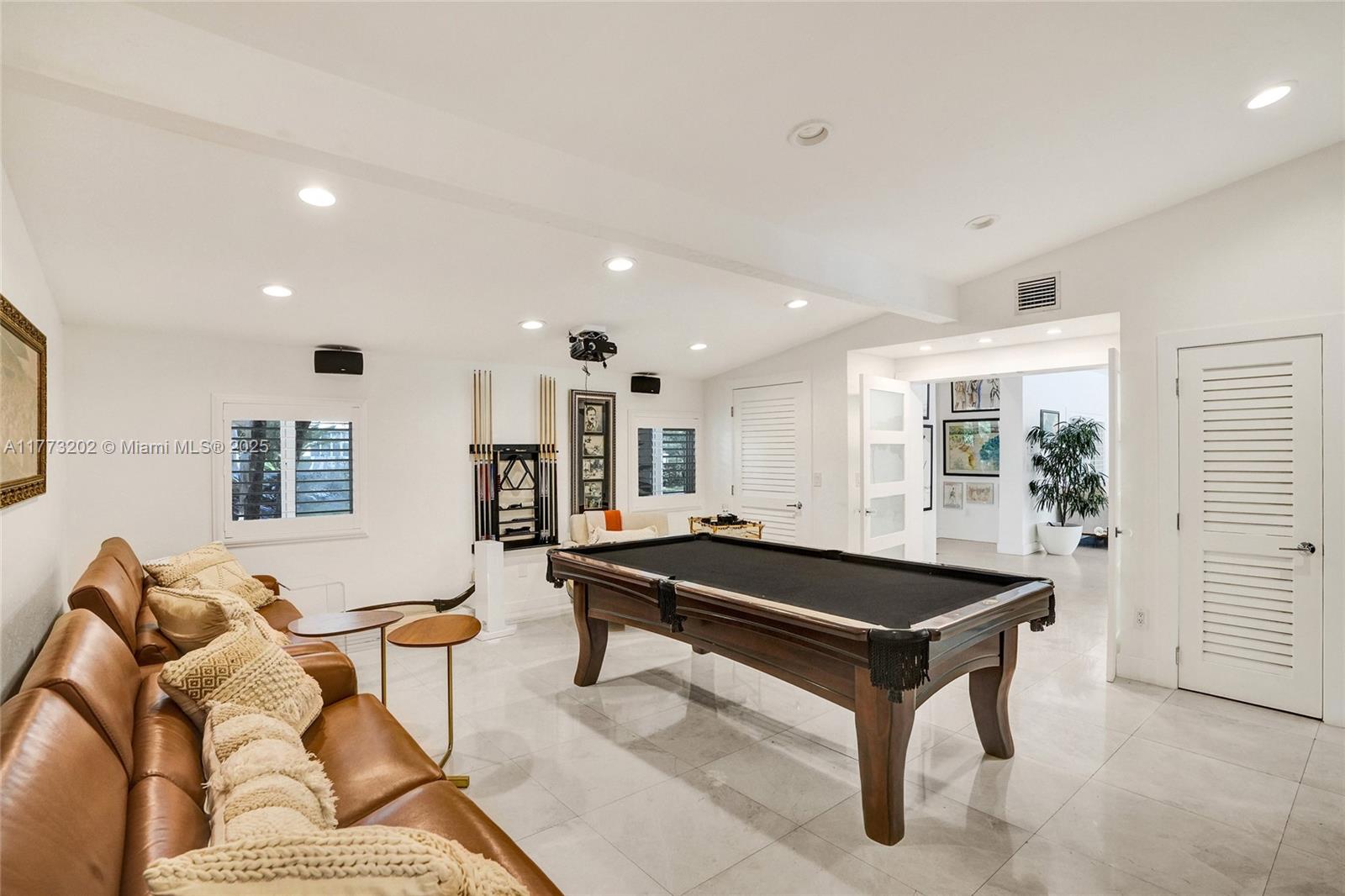 OAKRIDGE ESTATES SEC 2 - Residential