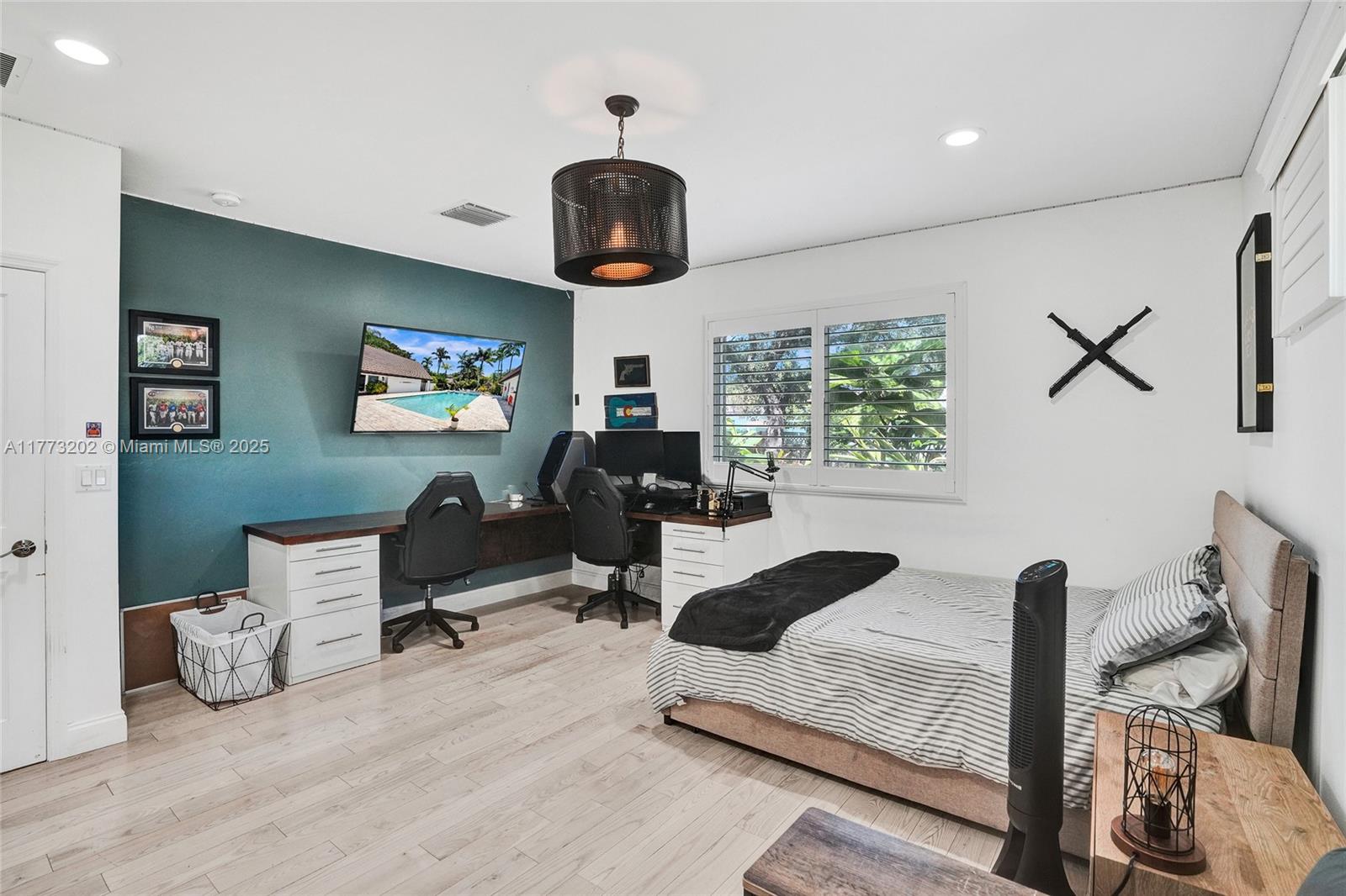 OAKRIDGE ESTATES SEC 2 - Residential