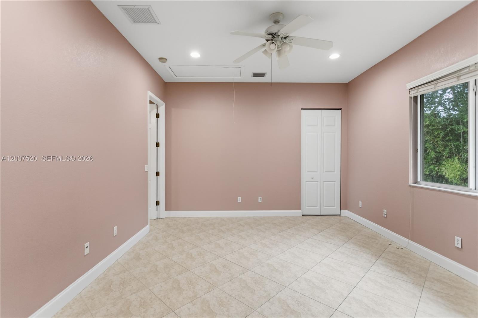 ESTATES OF HIDDEN ACRES - Residential