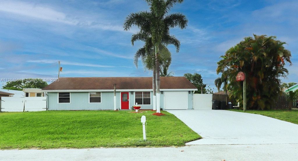 Photo of 9219 Bracelet Dr, Lake Worth, FL 33467 (MLS # A11384564)