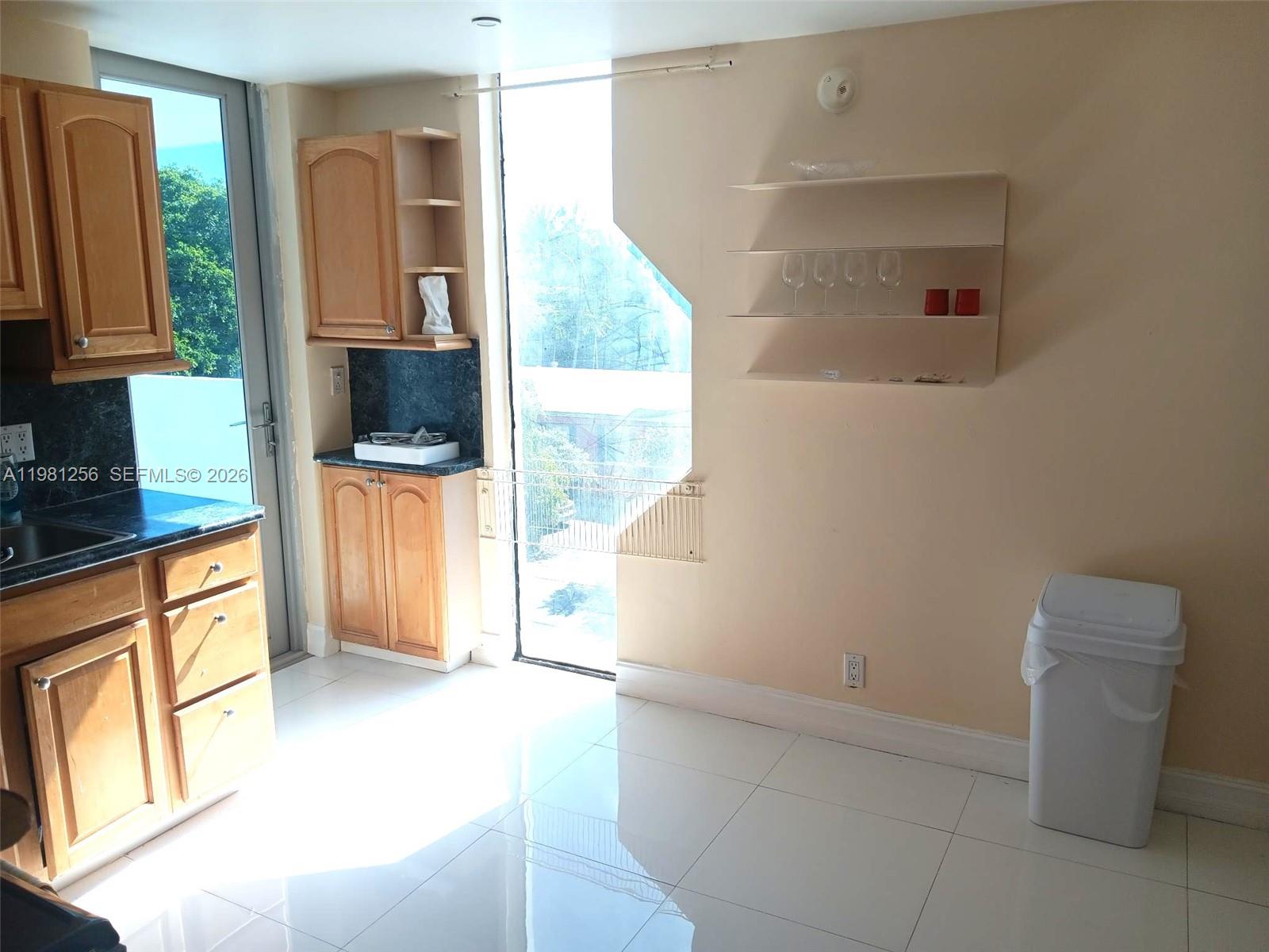 3703 NE 166th St 401