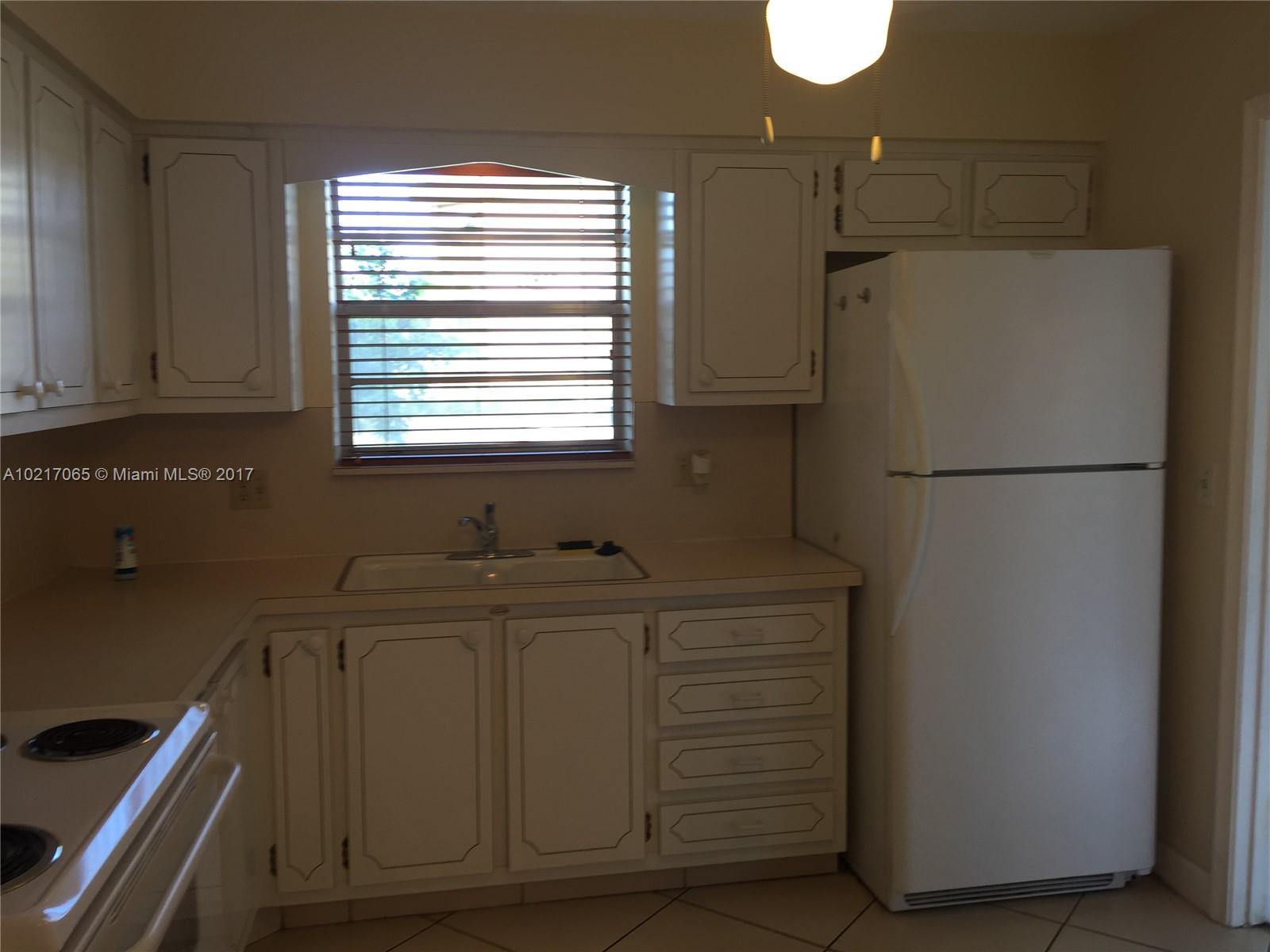 Pinetree Condo Apts - Residential Lease