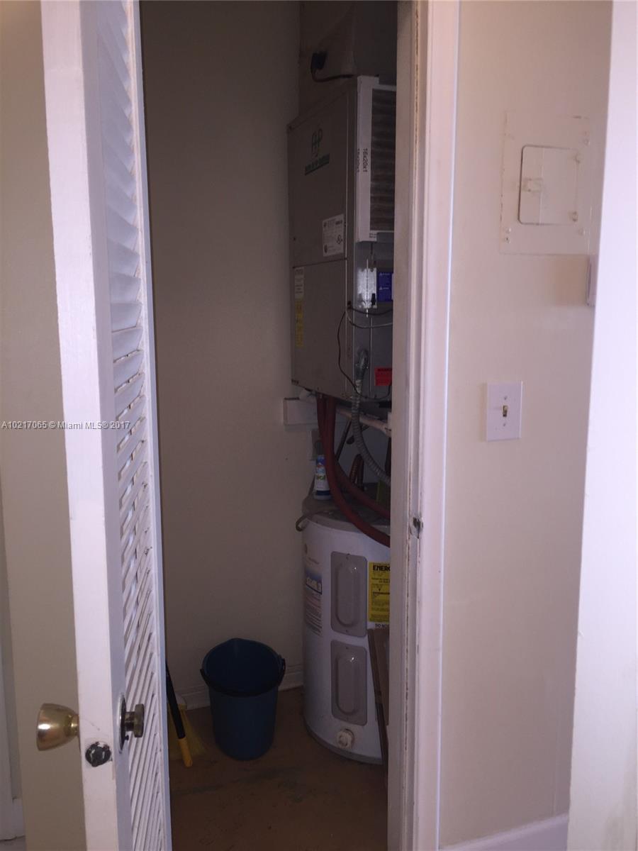 Pinetree Condo Apts - Residential Lease