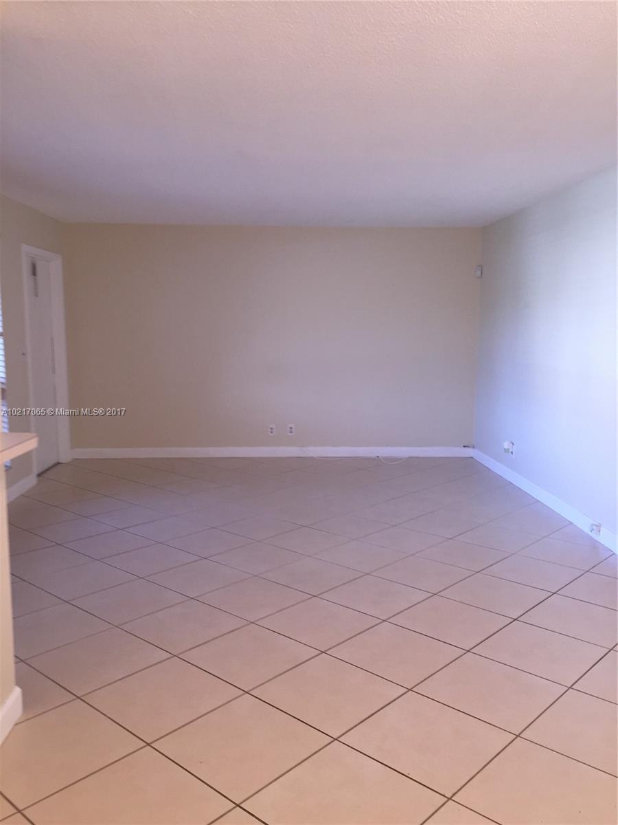 Pinetree Condo Apts - Residential Lease