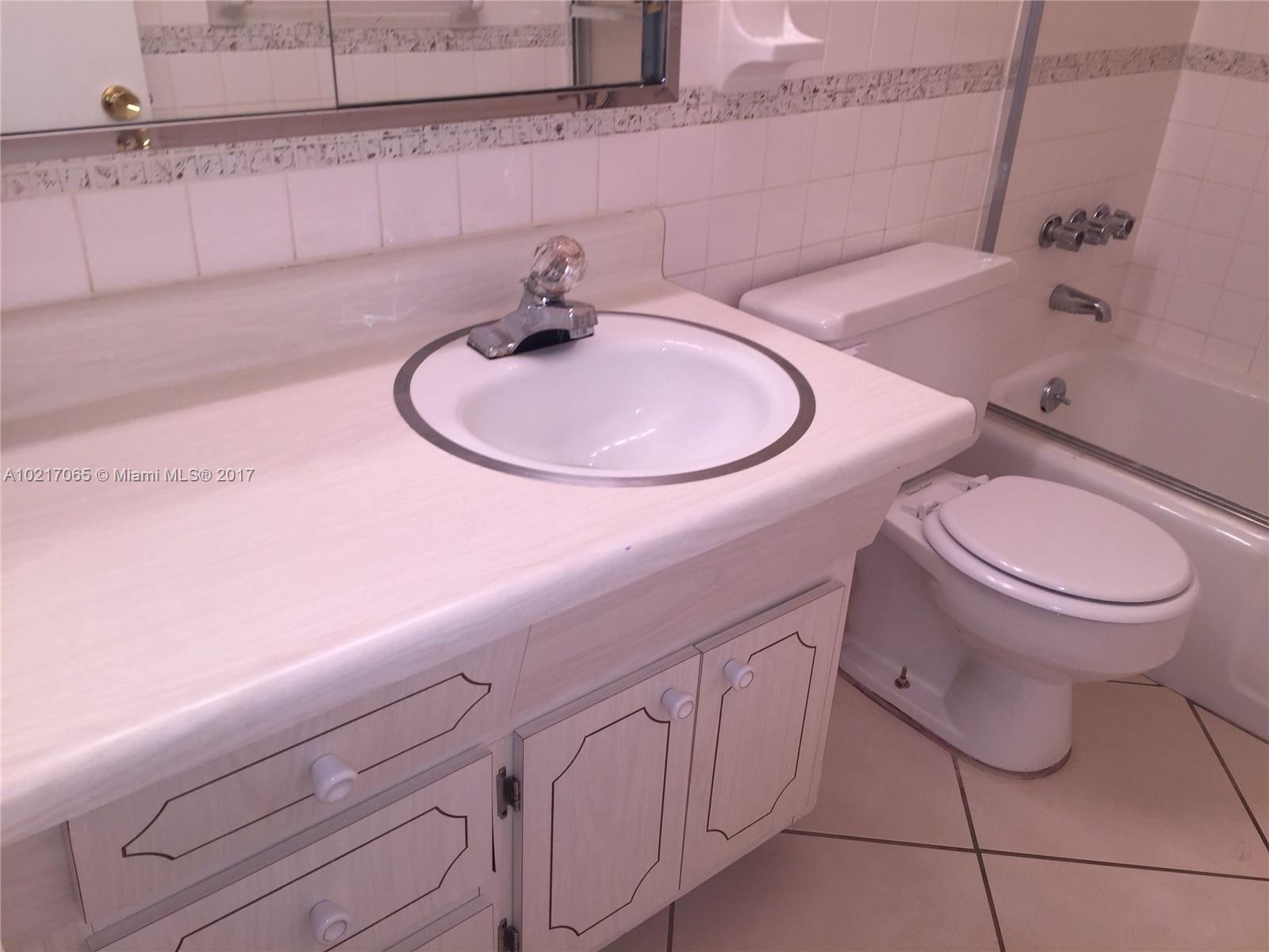 Pinetree Condo Apts - Residential Lease