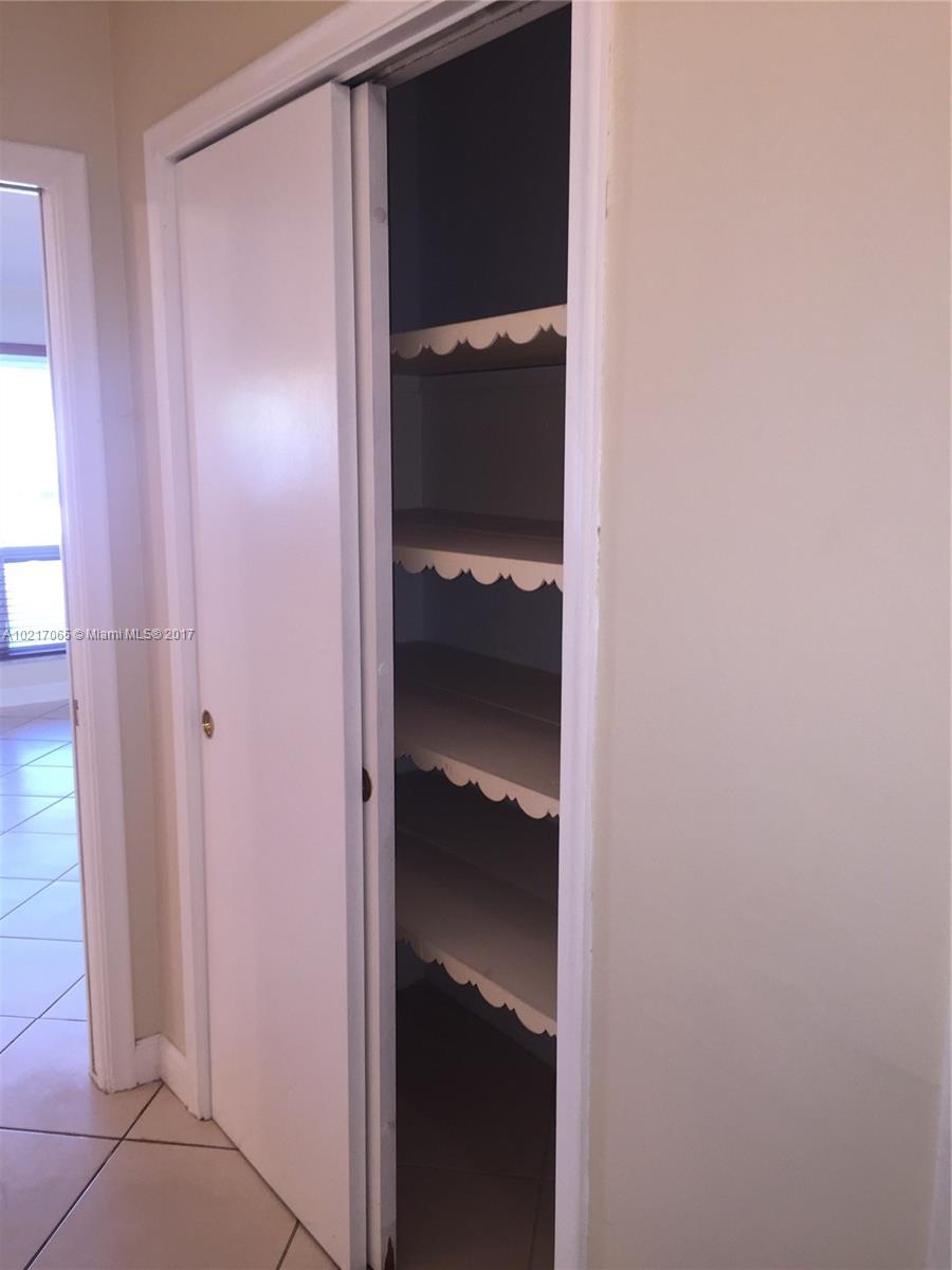 Pinetree Condo Apts - Residential Lease