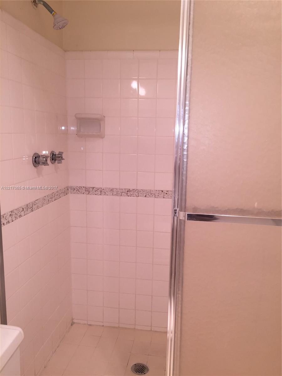 Pinetree Condo Apts - Residential Lease