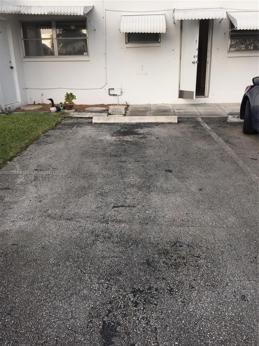 Pinetree Condo Apts - Residential Lease