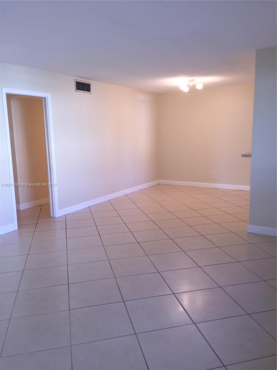 Pinetree Condo Apts - Residential Lease