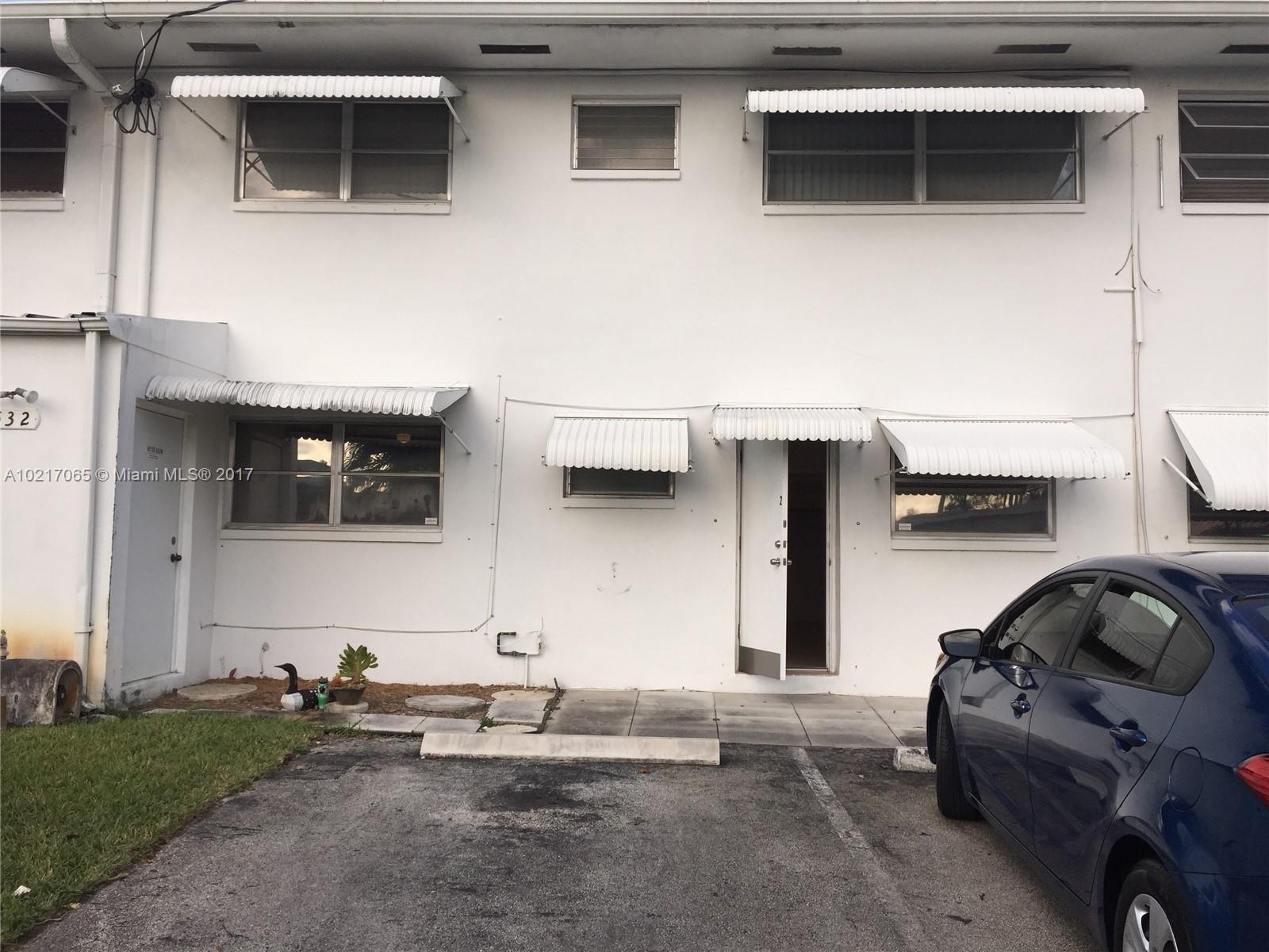 Pinetree Condo Apts - Residential Lease