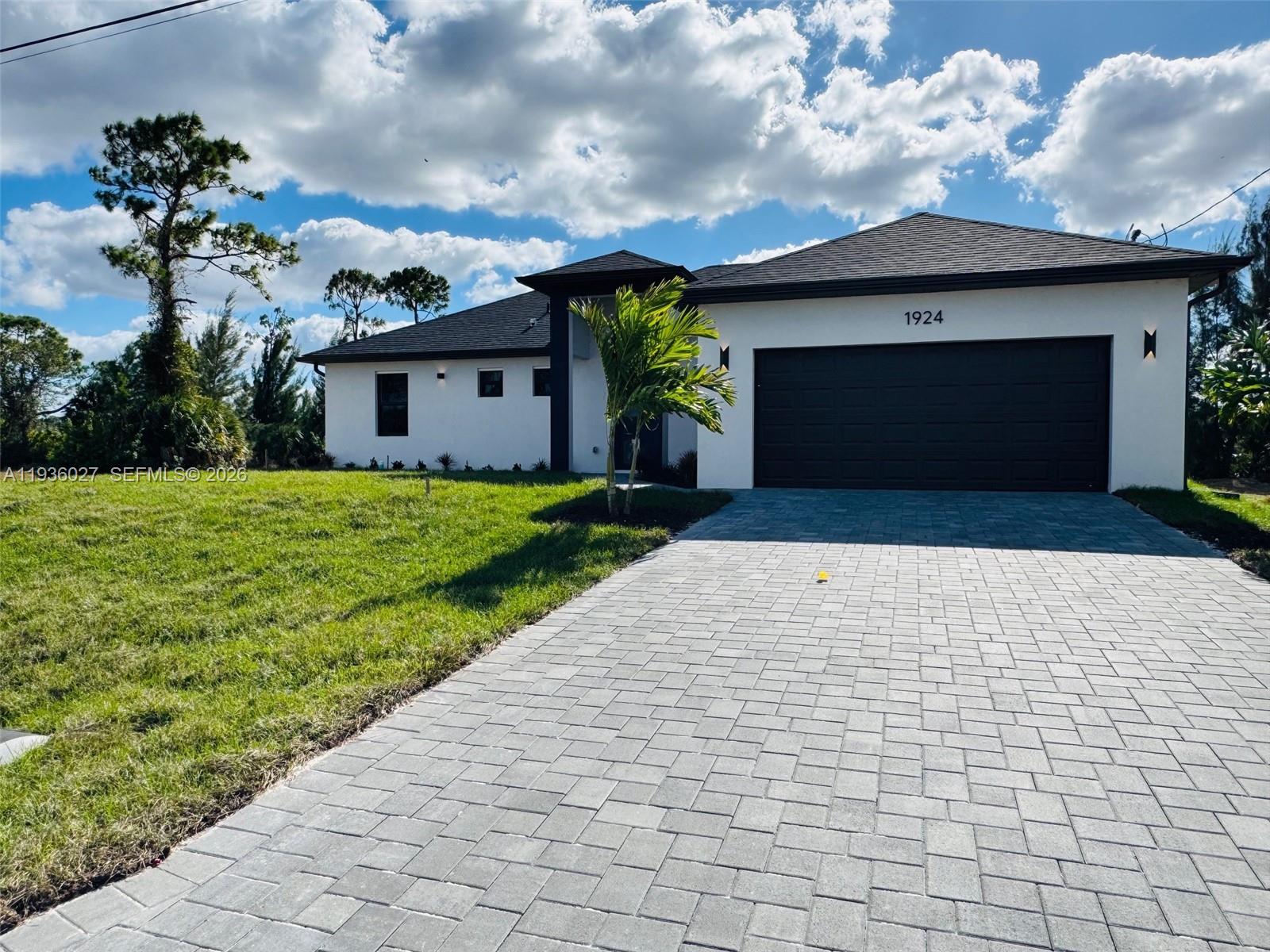 JACARANDAS - Residential