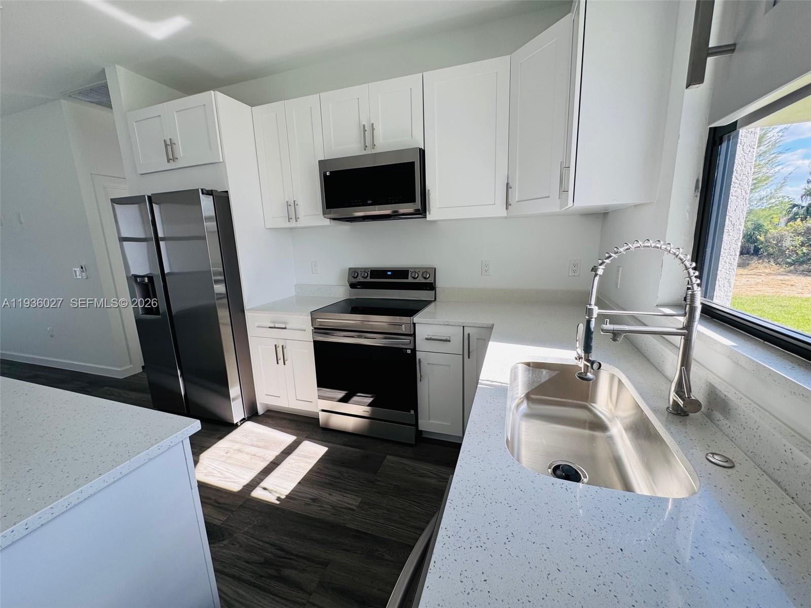 JACARANDAS - Residential