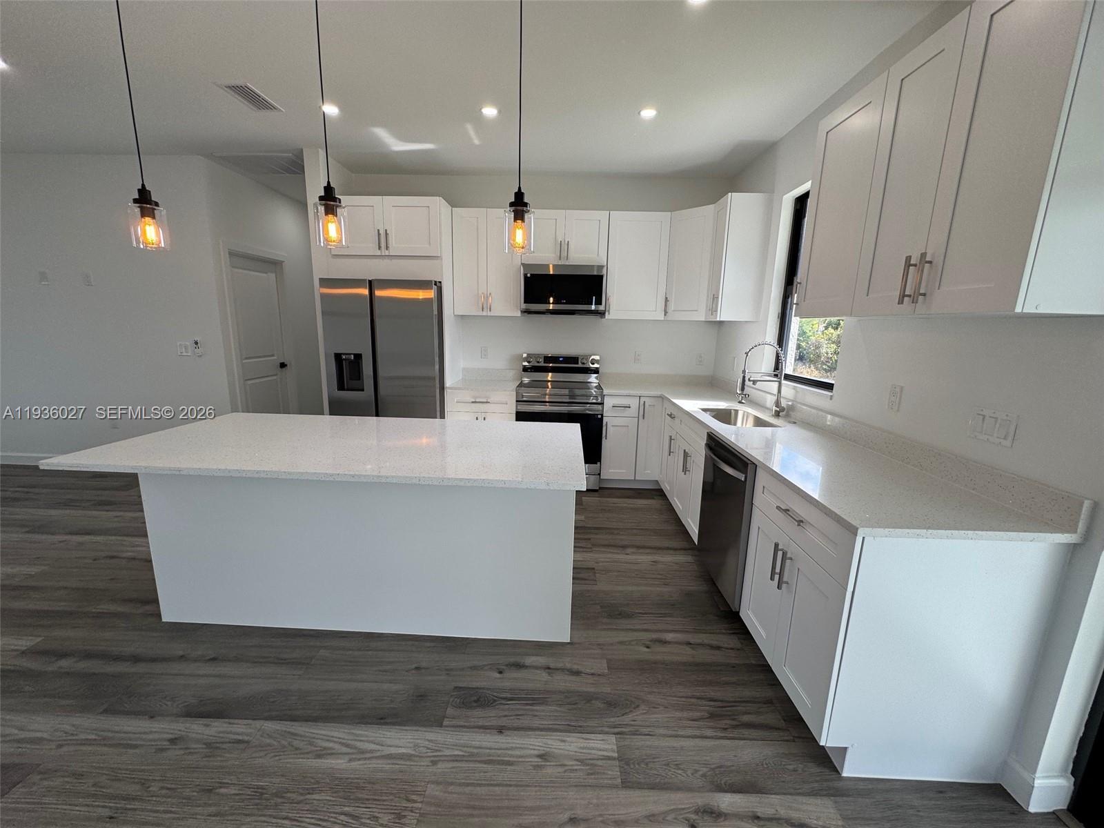 JACARANDAS - Residential