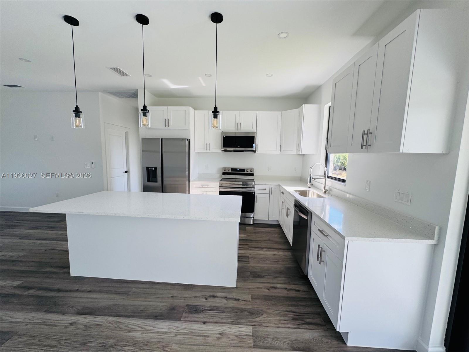 JACARANDAS - Residential