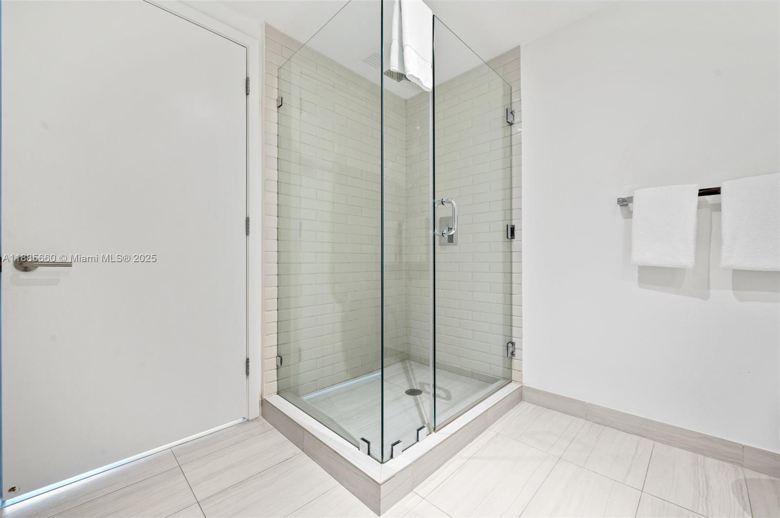 4010 SOUTH OCEAN CONDO - Residential Lease
