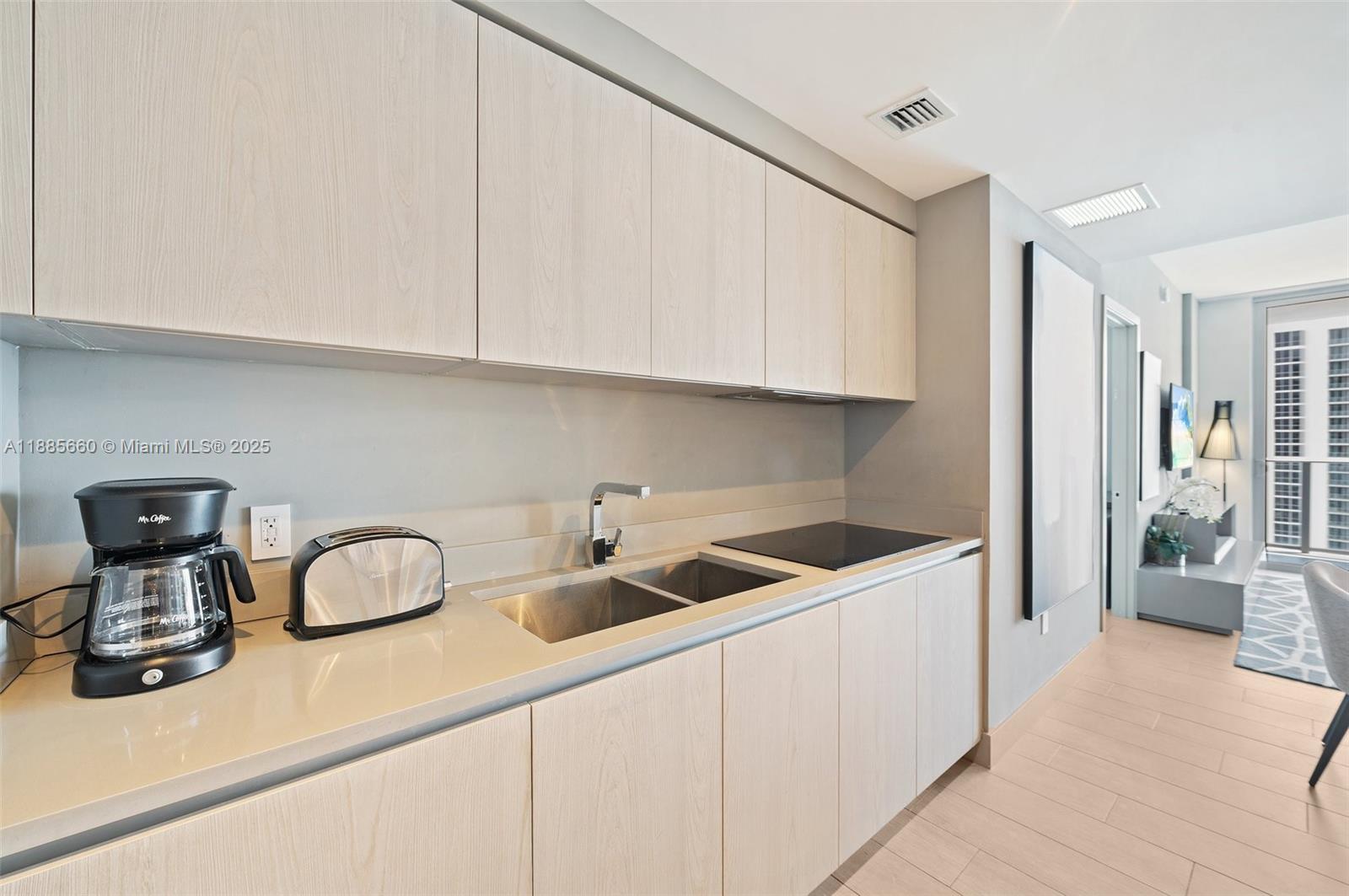 4010 SOUTH OCEAN CONDO - Residential Lease
