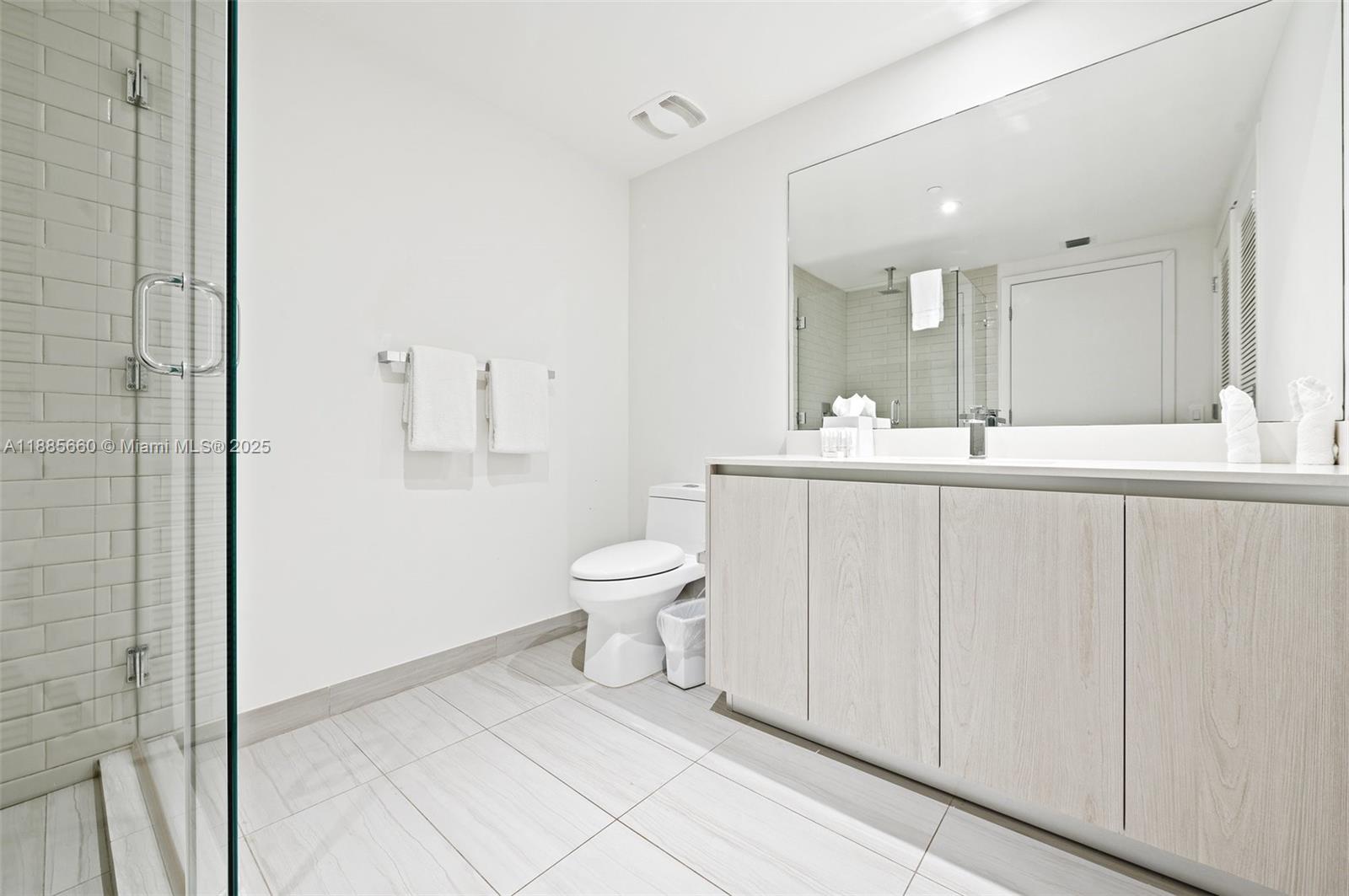 4010 SOUTH OCEAN CONDO - Residential Lease