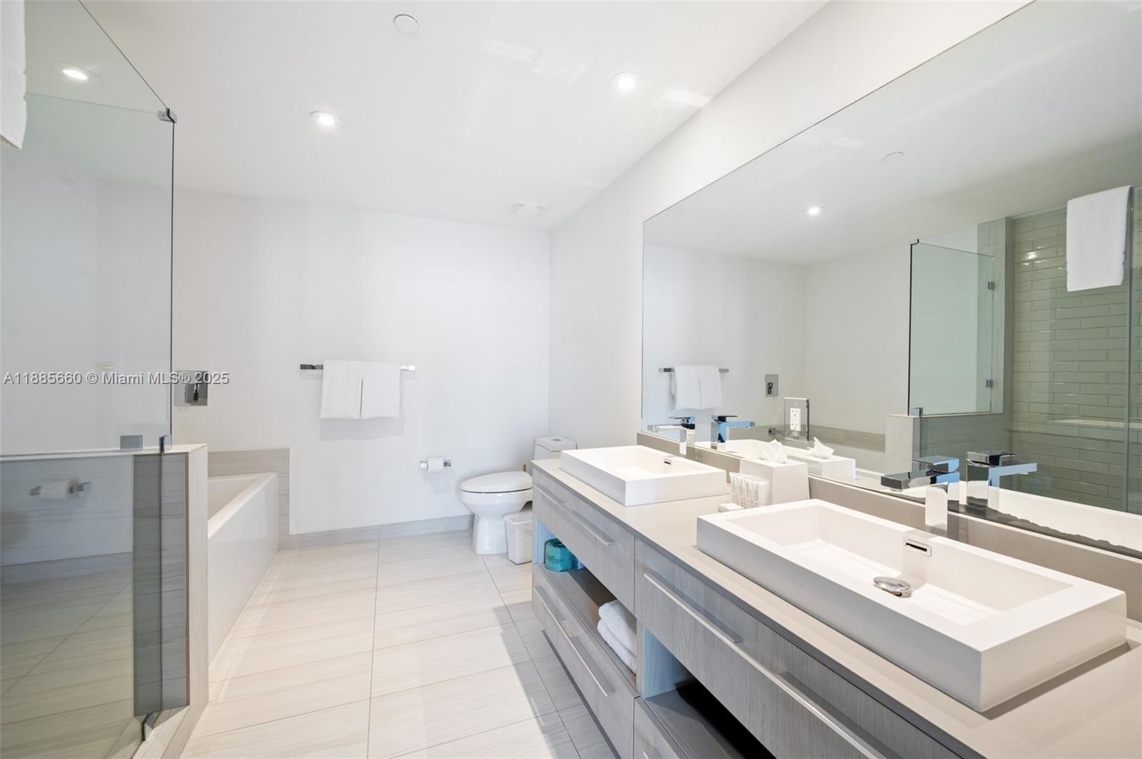 4010 SOUTH OCEAN CONDO - Residential Lease