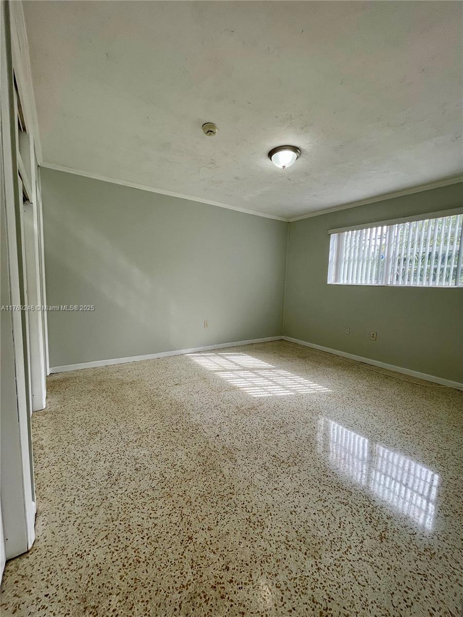 JEANETTE MANORS - Residential