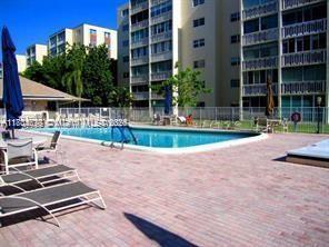 MEADOWBROOK TOWERS CONDO F - Residential Lease