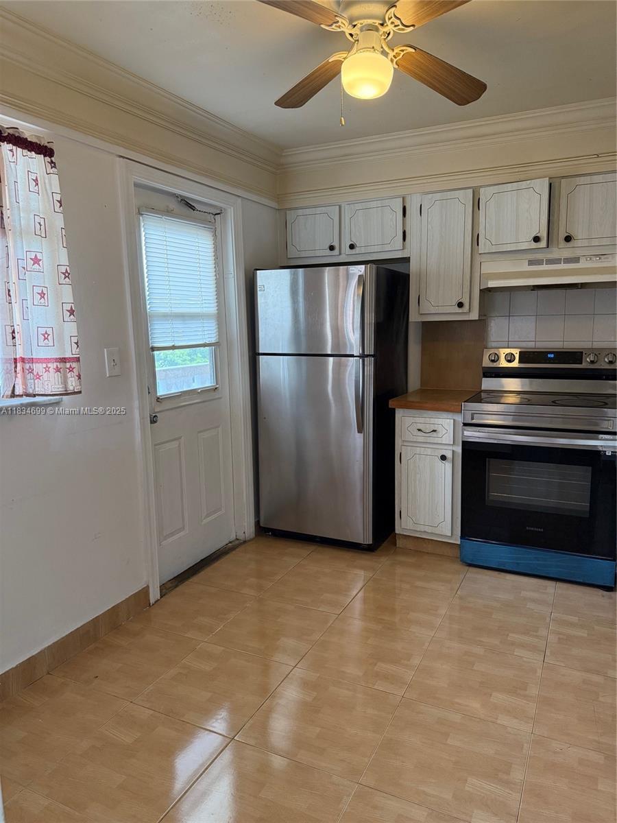 MEADOWBROOK TOWERS CONDO F - Residential Lease