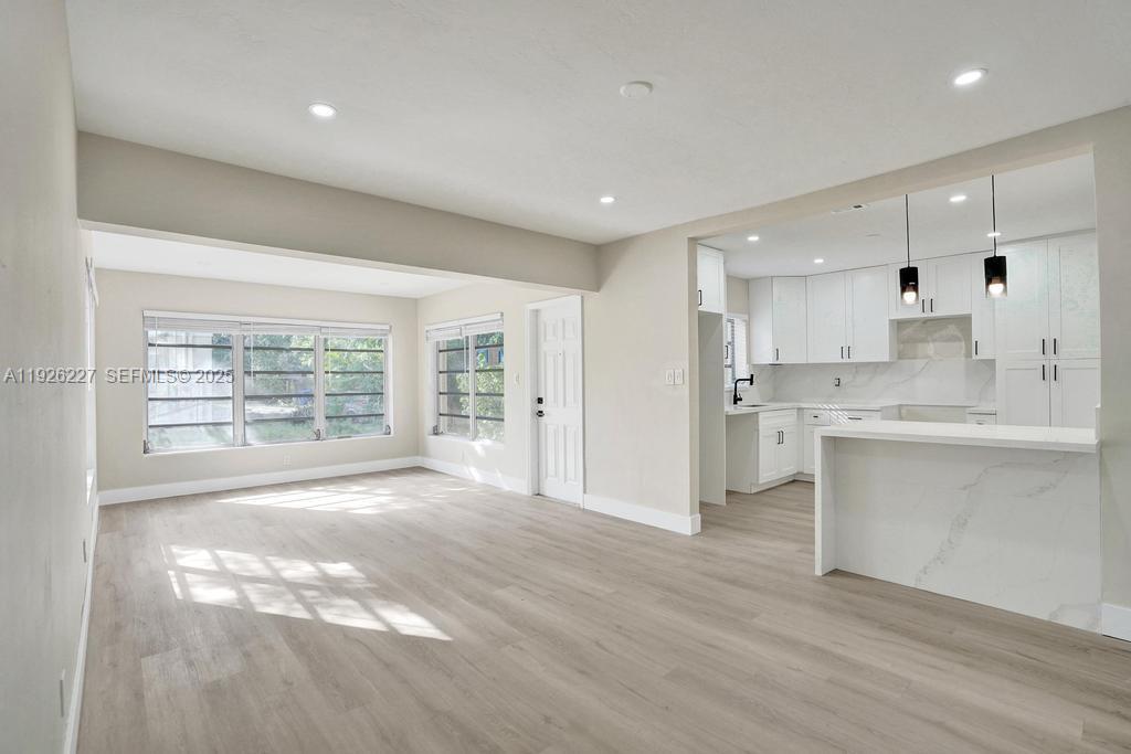 PEMBROKE PINES NO 2 - Residential