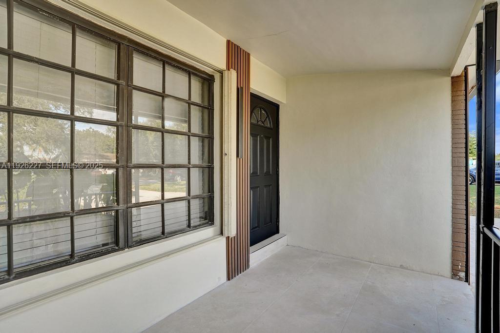 PEMBROKE PINES NO 2 - Residential