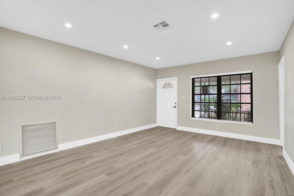 PEMBROKE PINES NO 2 - Residential