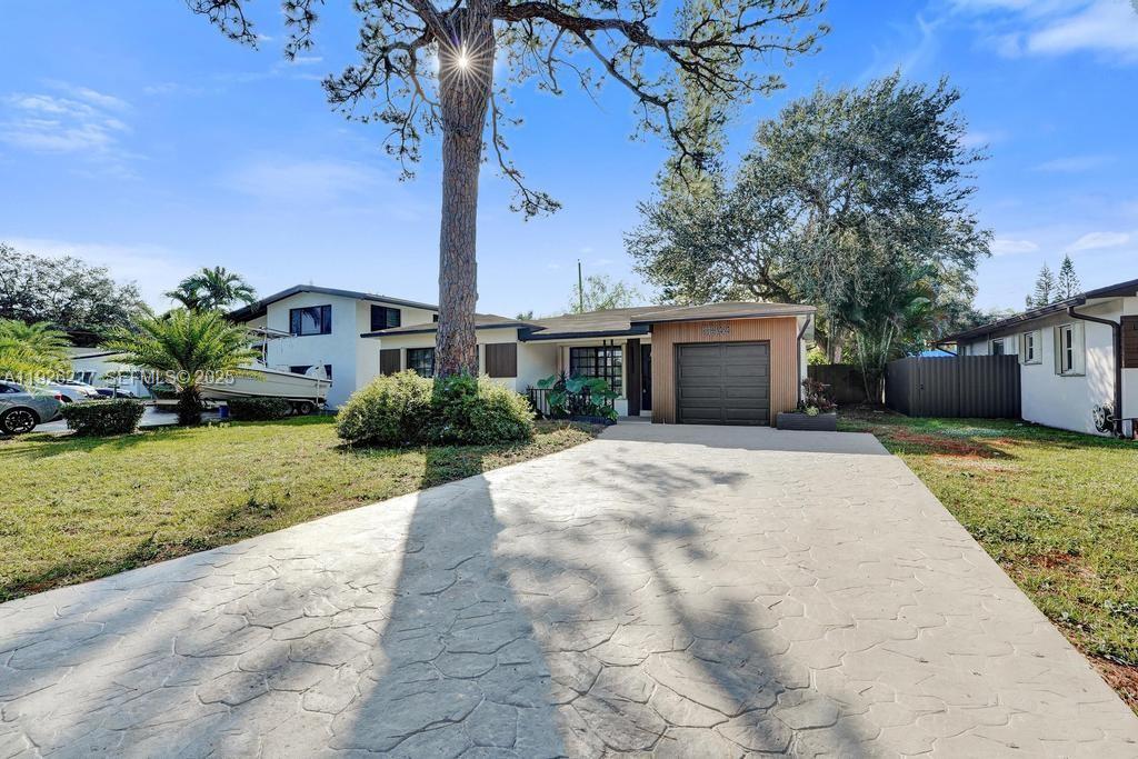 PEMBROKE PINES NO 2 - Residential