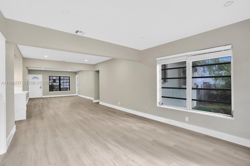 PEMBROKE PINES NO 2 - Residential