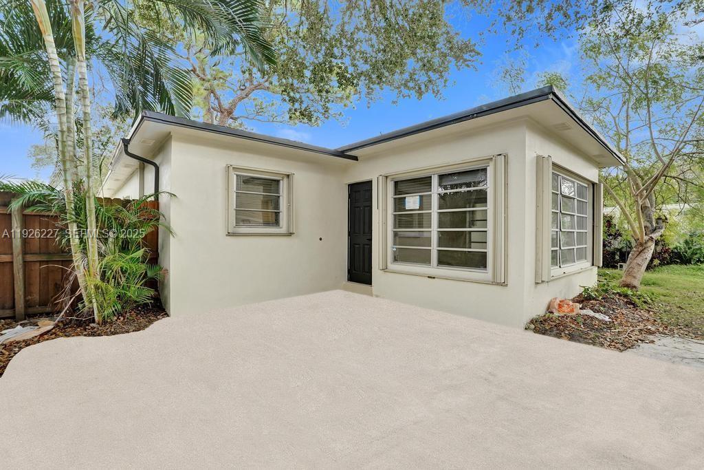 PEMBROKE PINES NO 2 - Residential